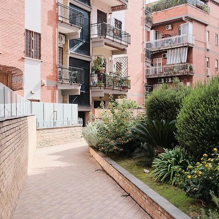 Parcheggio Gratuito, Wi-Fi -Netflix & Ac Daire Roma Dış mekan fotoğraf