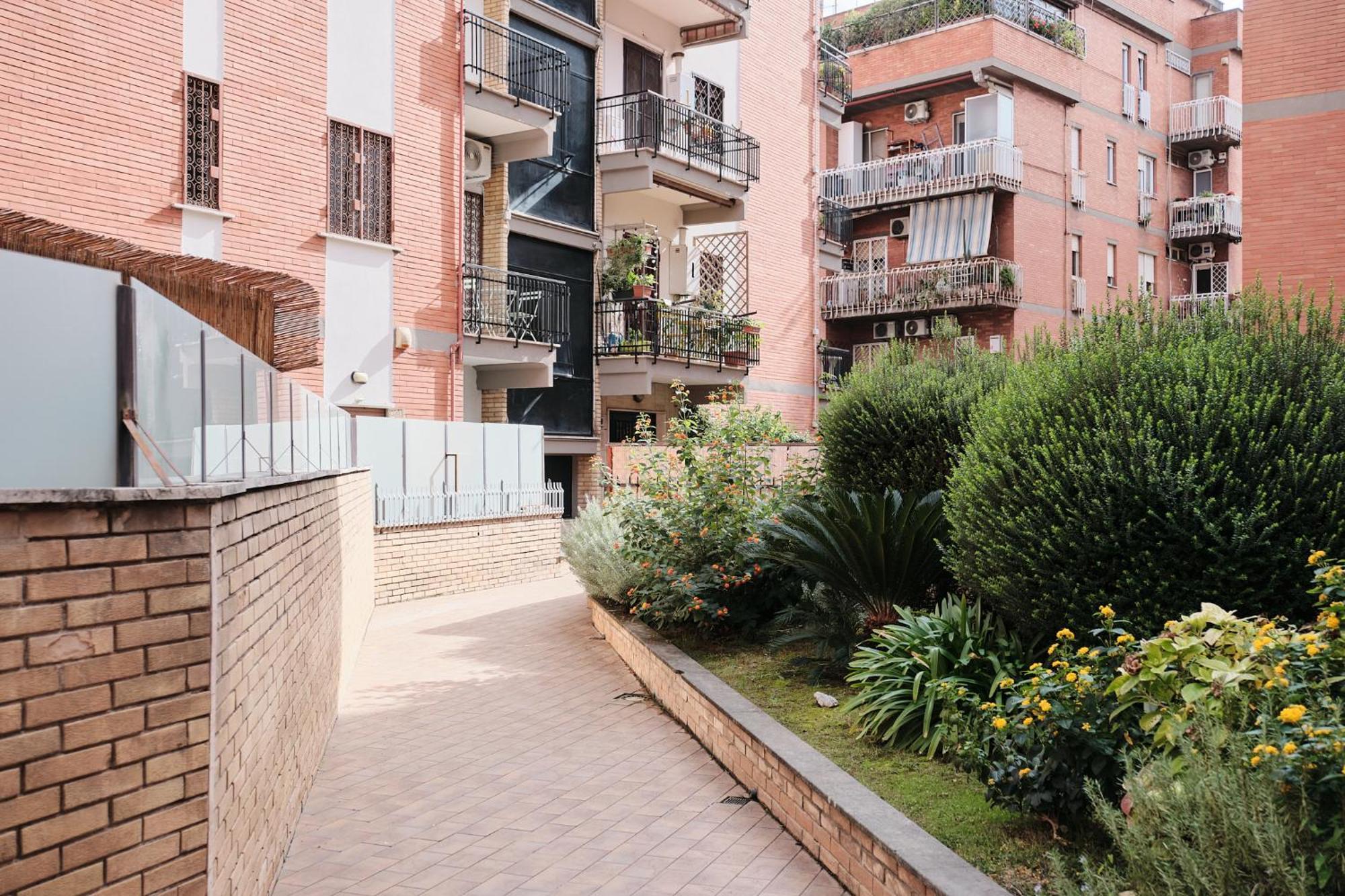 Parcheggio Gratuito, Wi-Fi -Netflix & Ac Daire Roma Dış mekan fotoğraf